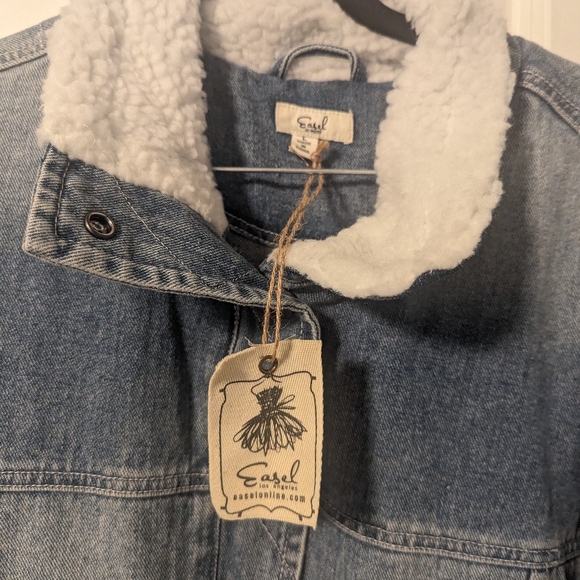 🔥NWT🔥 Large (L) Grunge Boutique Easel Jean Jacket with Fur Collar - Picture 3 of 8